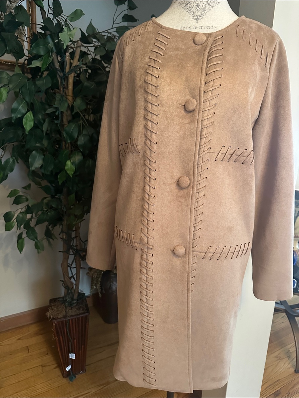TAVEL Women's Suede-Look Camel Button Front Coat/M